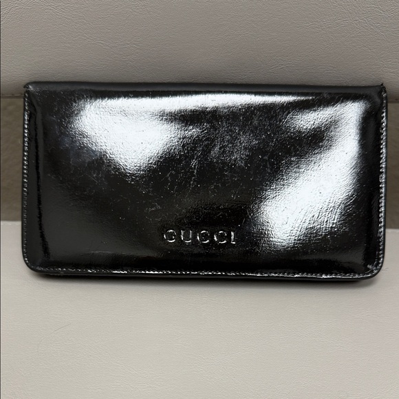 Gucci Shiny Black Leather Clutch - Picture 1 of 13